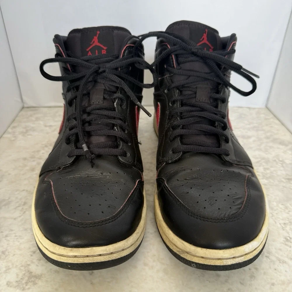 Nike Air Jordan 1 Mid Black Team Red 554724-009 Men's Size 10.5 Retro 2016